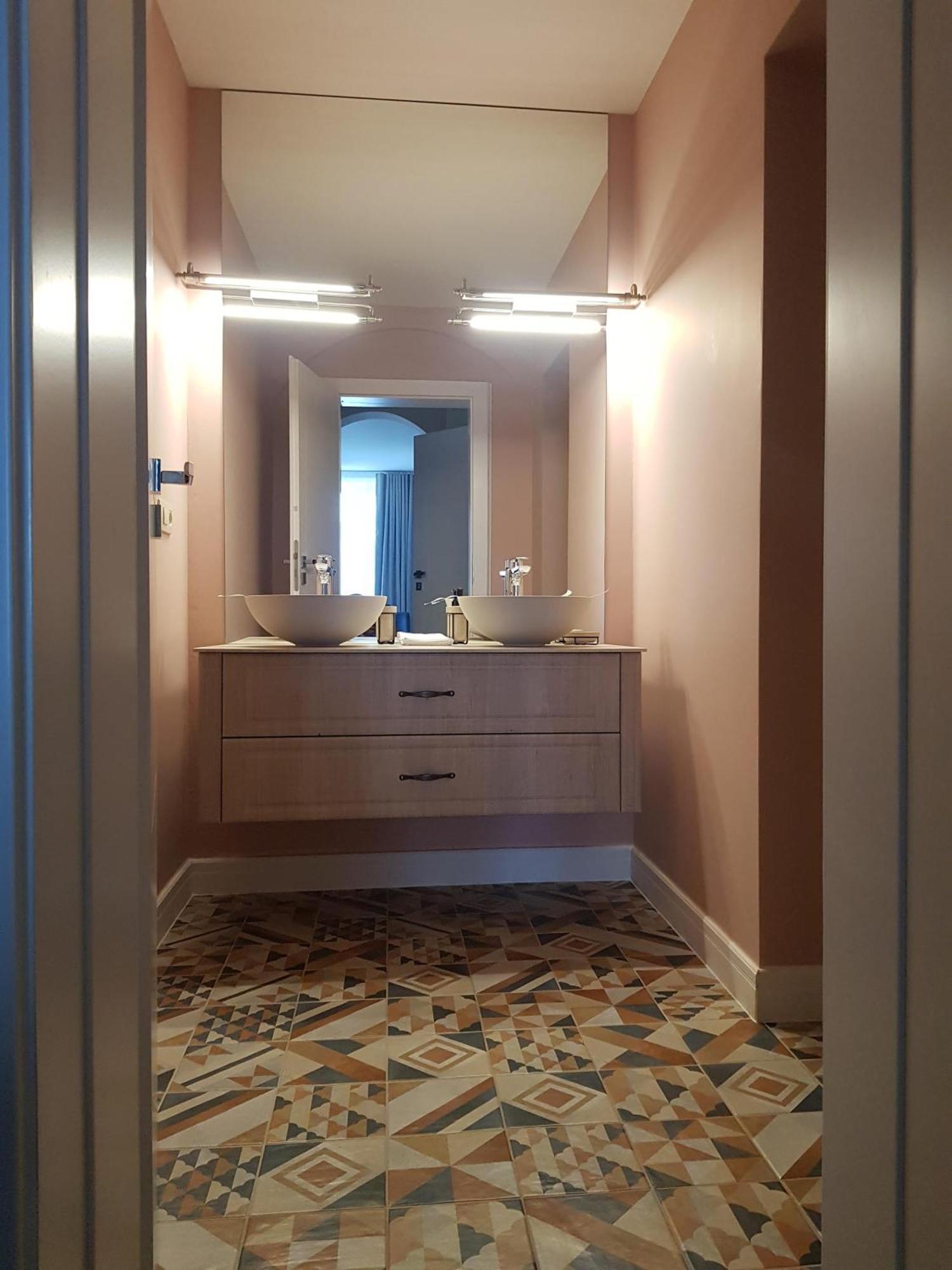 Atlantic Boutique Hotel Targu Mures Luaran gambar