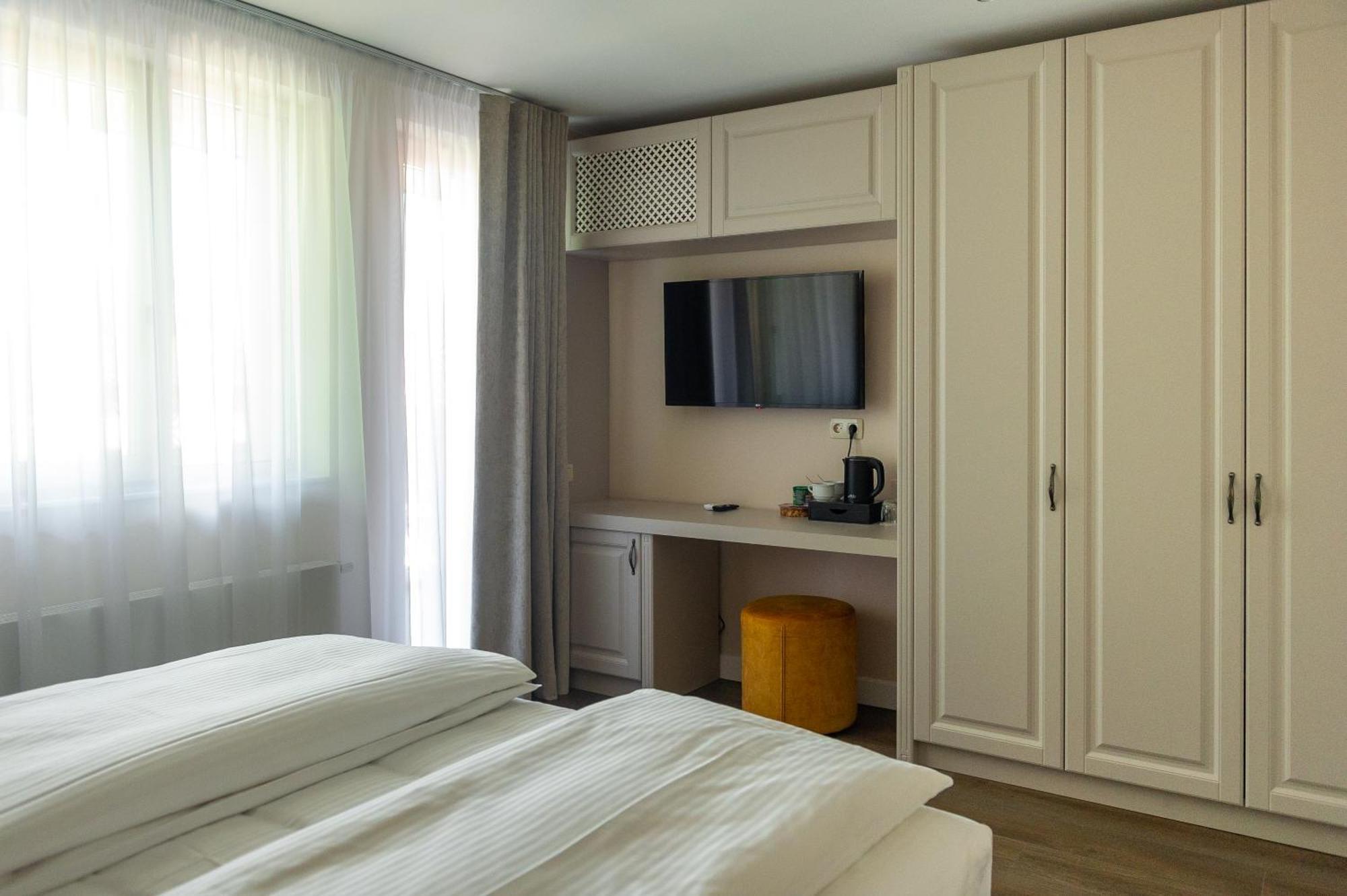 Atlantic Boutique Hotel Targu Mures Luaran gambar